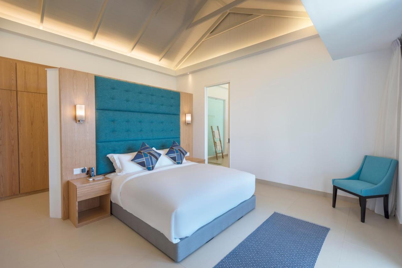 Cove 55 Hotell Santubong Exteriör bild