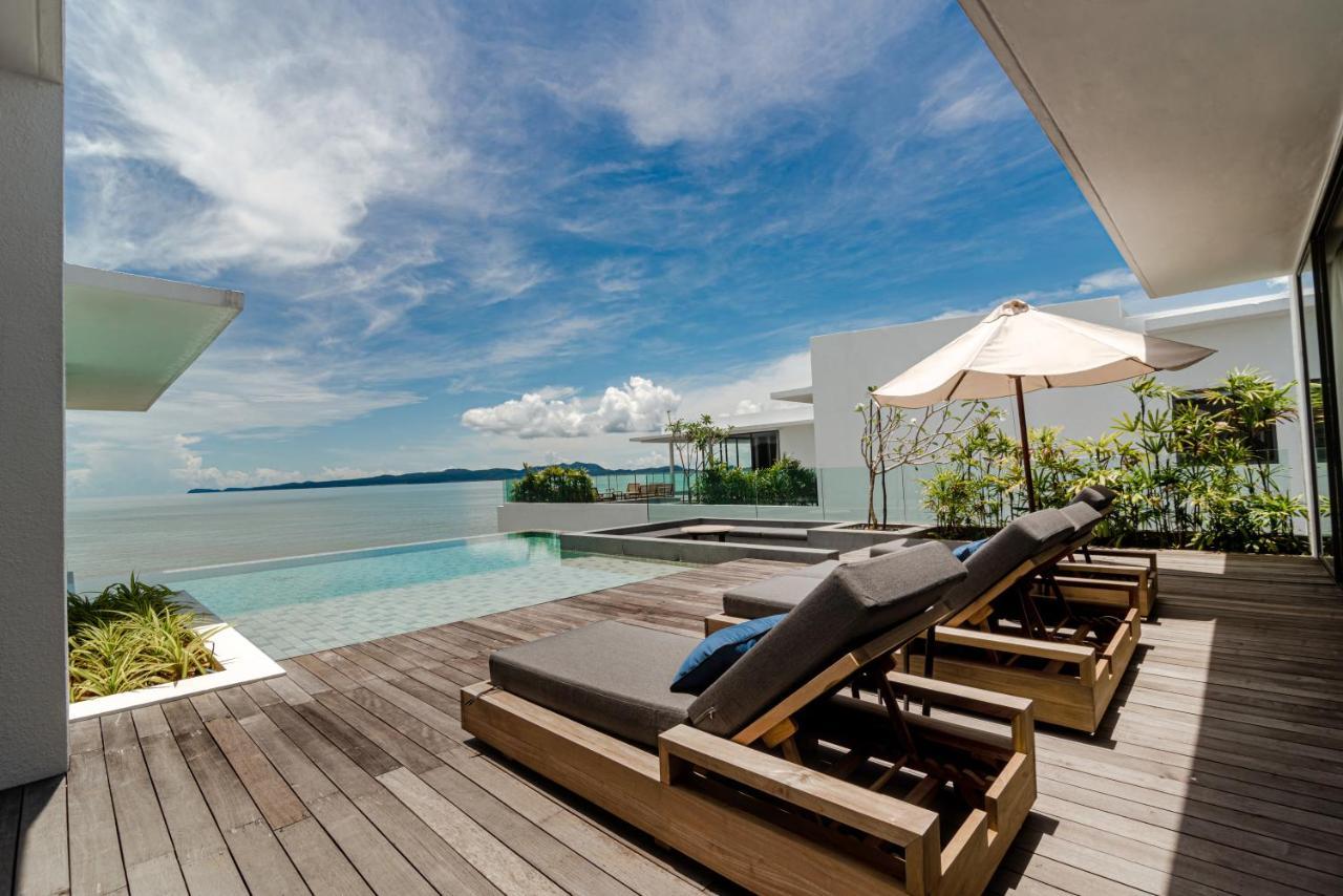 Cove 55 Hotell Santubong Exteriör bild