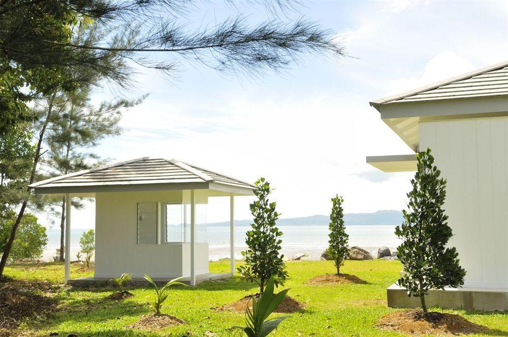 Cove 55 Hotell Santubong Exteriör bild